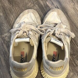 Autry Women's Athletic Shoes - White and Gold